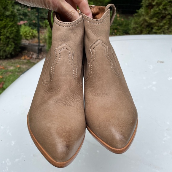 New Frye Reina Western Bootie Size 8 - Picture 6 of 13